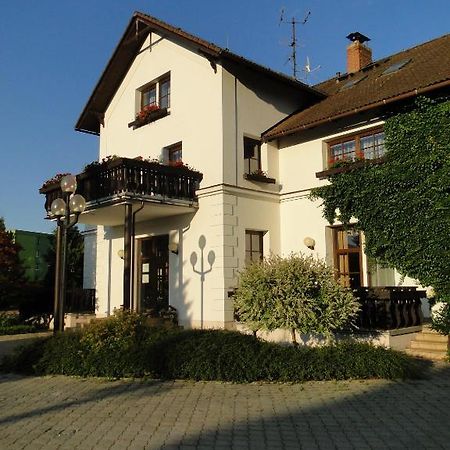 Villa Zerotin Penzion Bed & Breakfast Velké Losiny Екстериор снимка