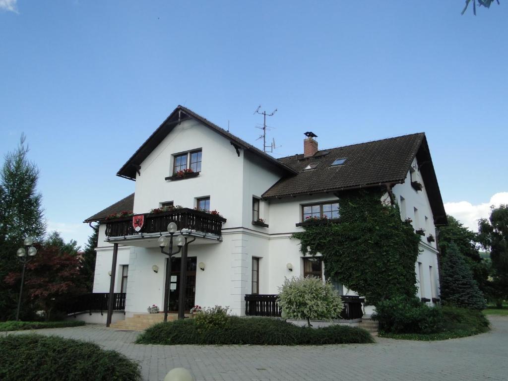 Villa Zerotin Penzion Bed & Breakfast Velké Losiny Екстериор снимка