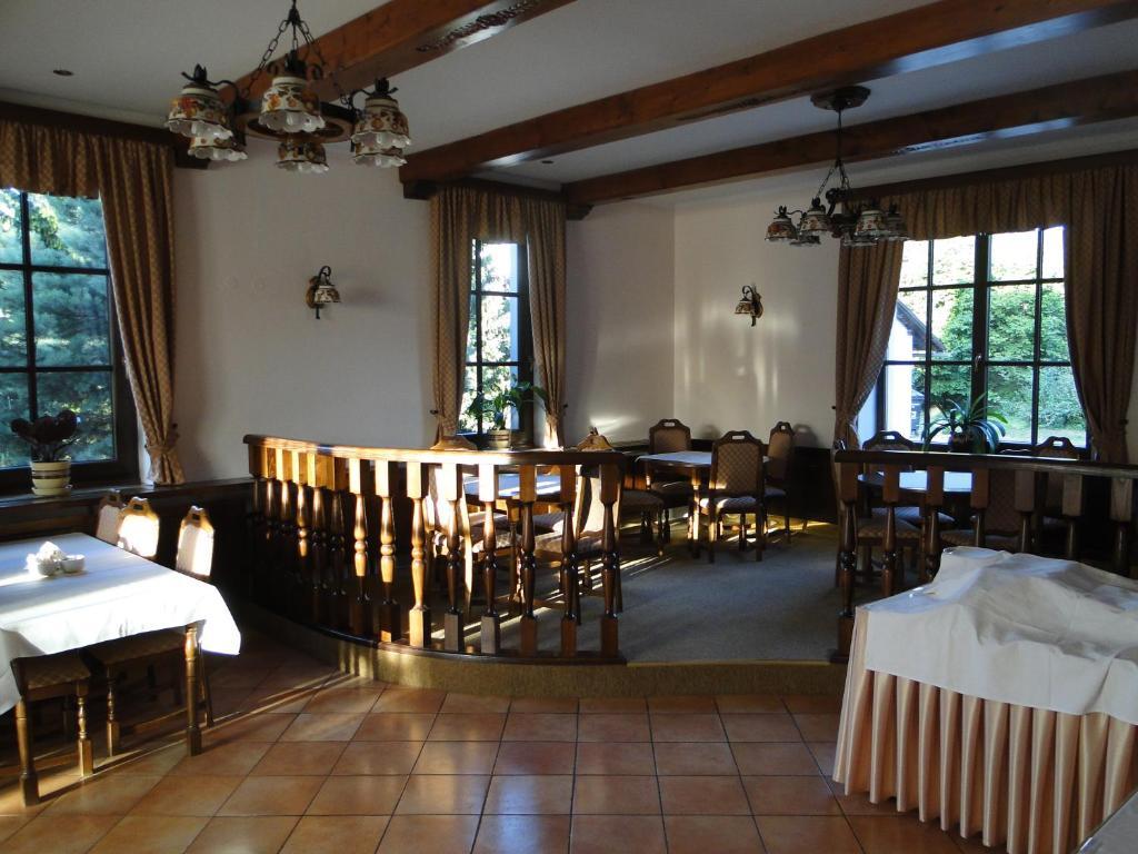 Villa Zerotin Penzion Bed & Breakfast Velké Losiny Екстериор снимка