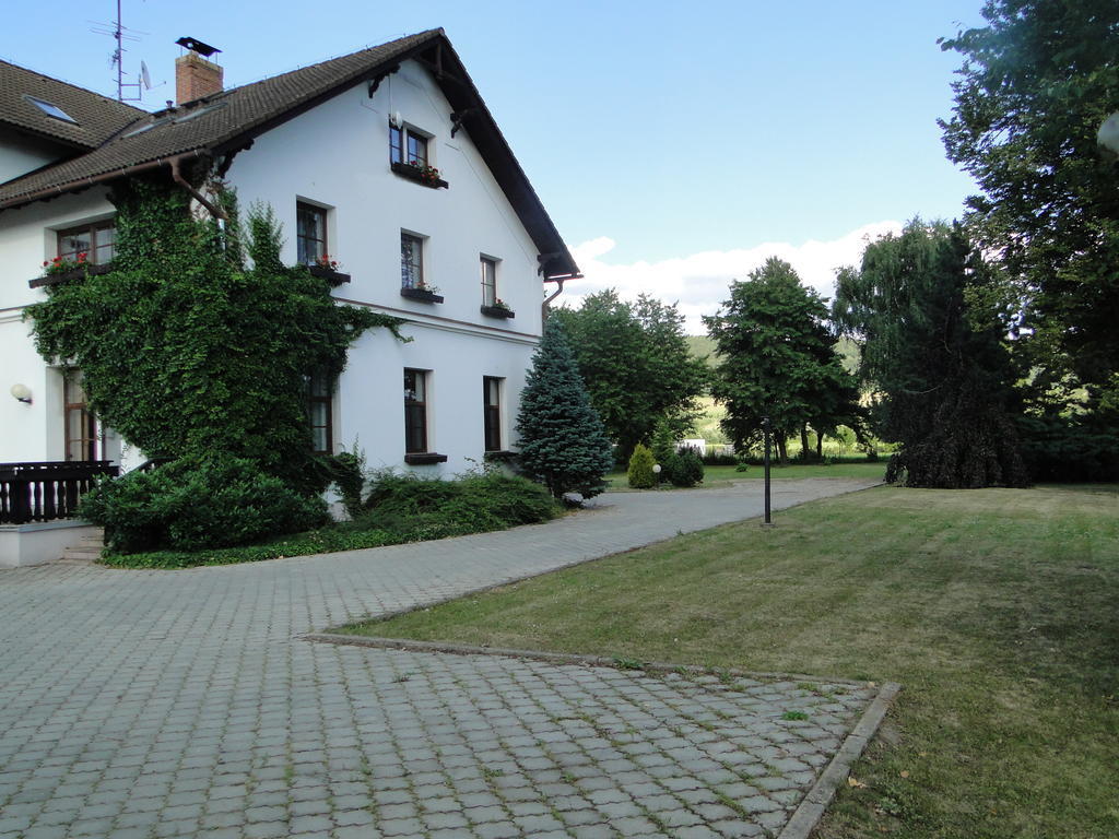 Villa Zerotin Penzion Bed & Breakfast Velké Losiny Екстериор снимка