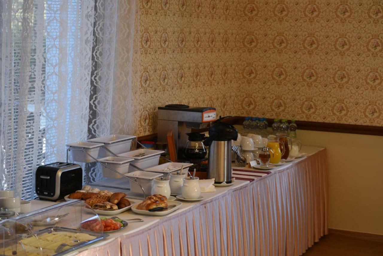 Villa Zerotin Penzion Bed & Breakfast Velké Losiny Екстериор снимка